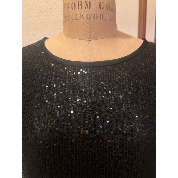 Women's Black Sparkly Sequin Short Sleeve T-shirt Top NWT Size S - Picture 2 of 7
